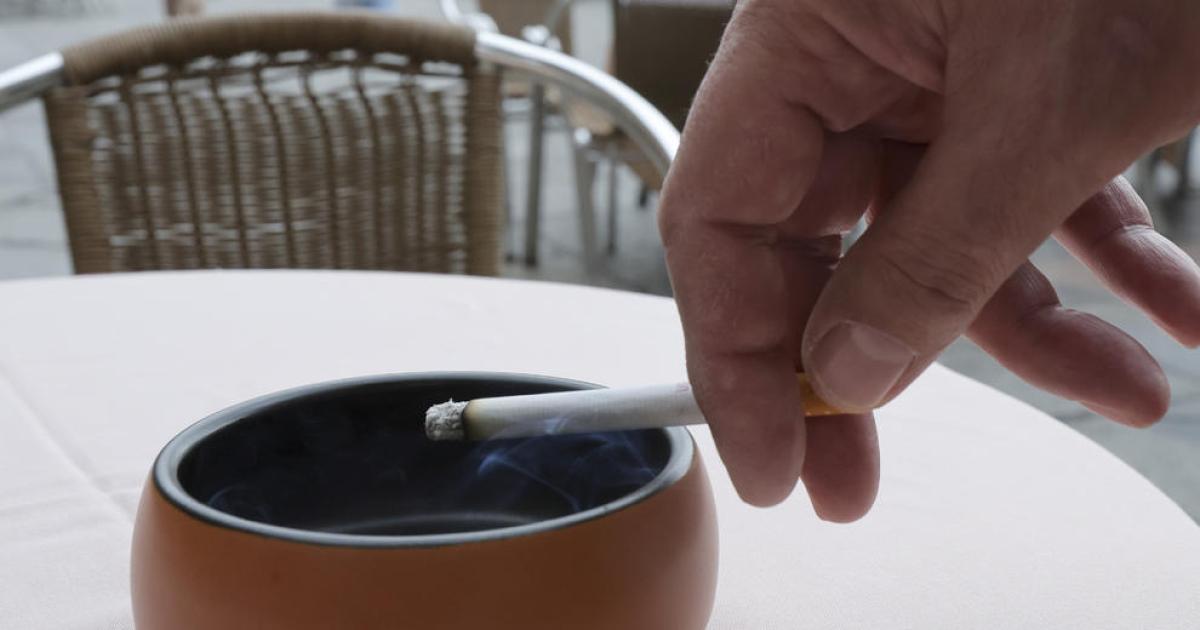 Así es el fármaco que financia Sanidad para dejar de fumar en 25 días:  ¿Quién puede pedirlo? ¿Puedo repetir el tratamiento? ¿Es efectivo?